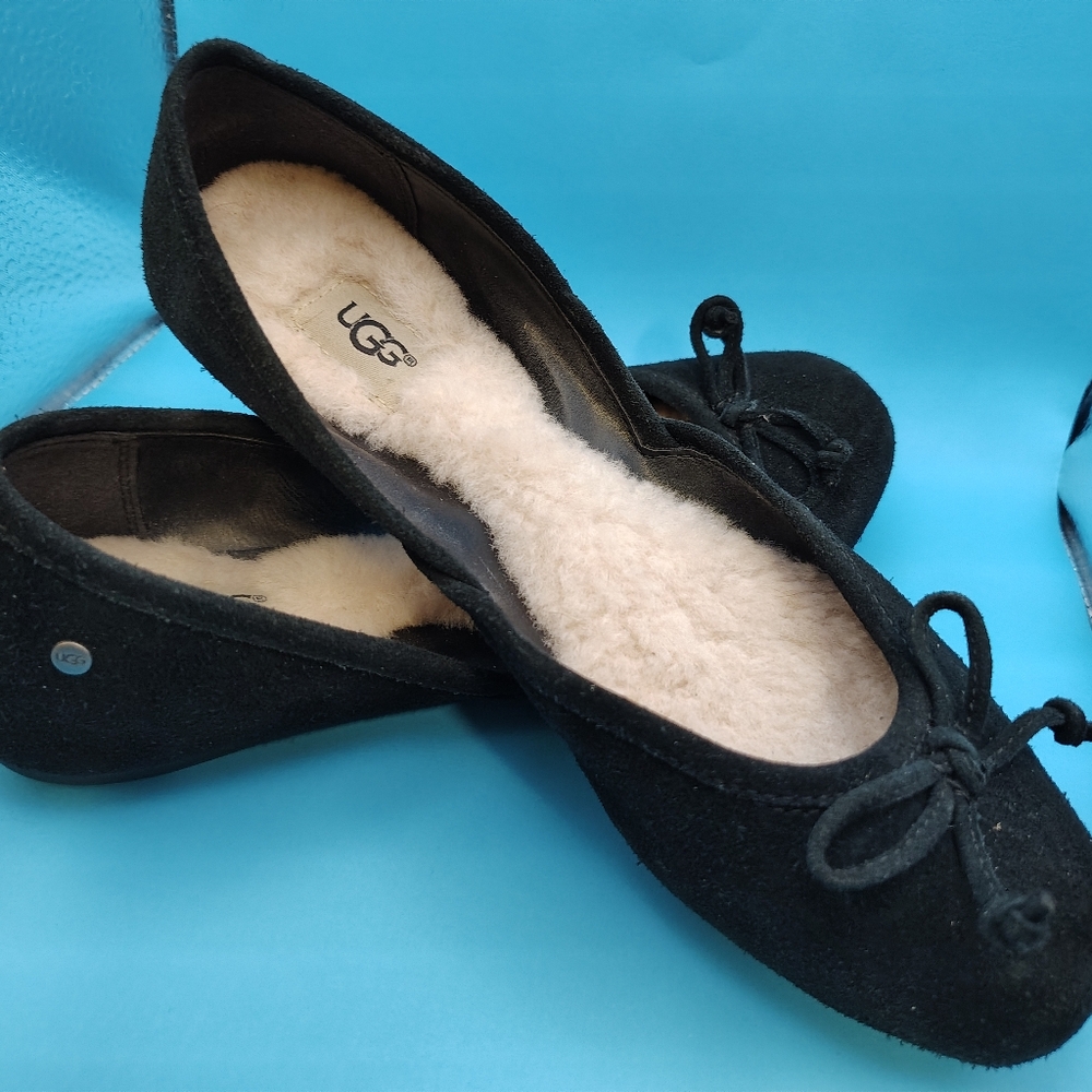 UGG Women's Black Ballet Flats-7